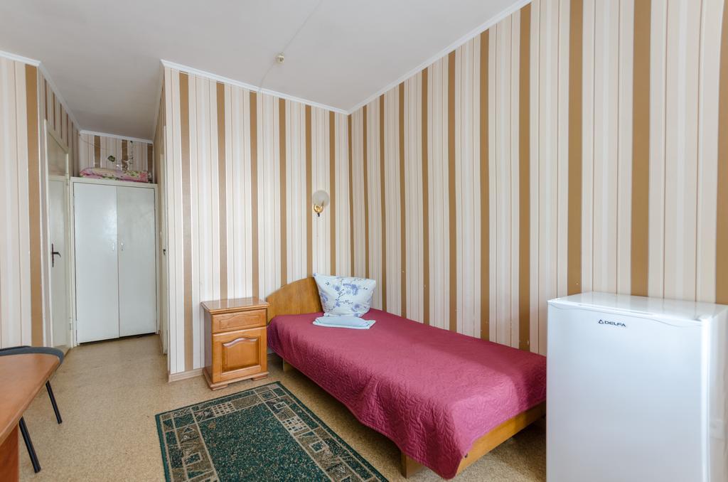 Saturn Hotel Kiev Exterior foto