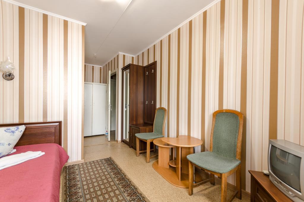 Saturn Hotel Kiev Exterior foto